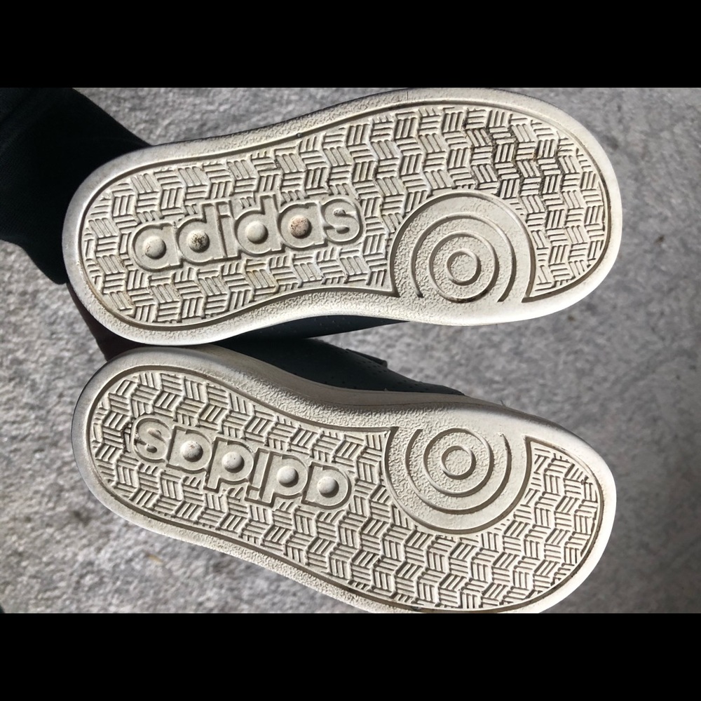 Boys adidas sneakers. Toddler size 9. Dark grey. - Picture 9 of 10